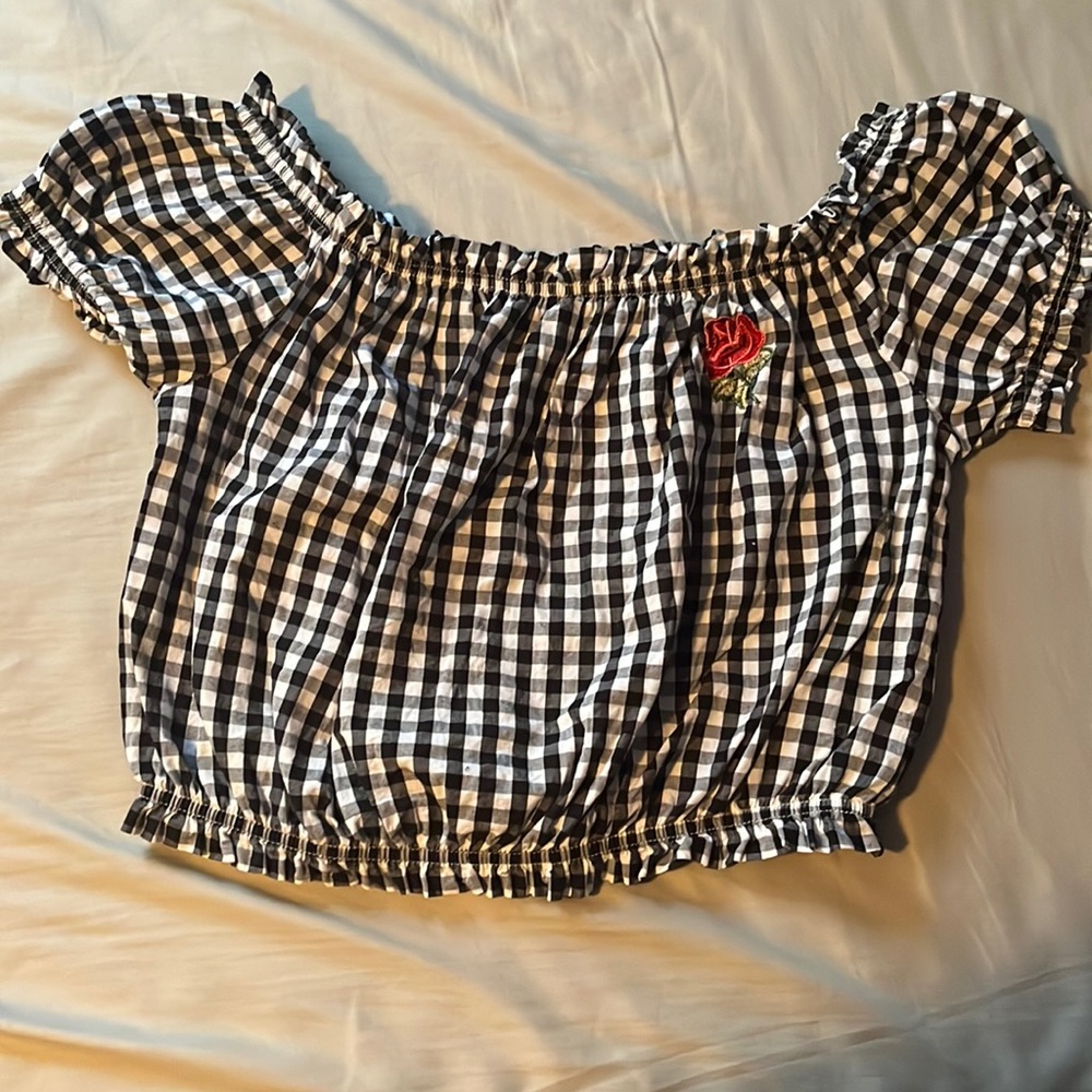 Large Cropped Off the Shoulder Checkered Tee